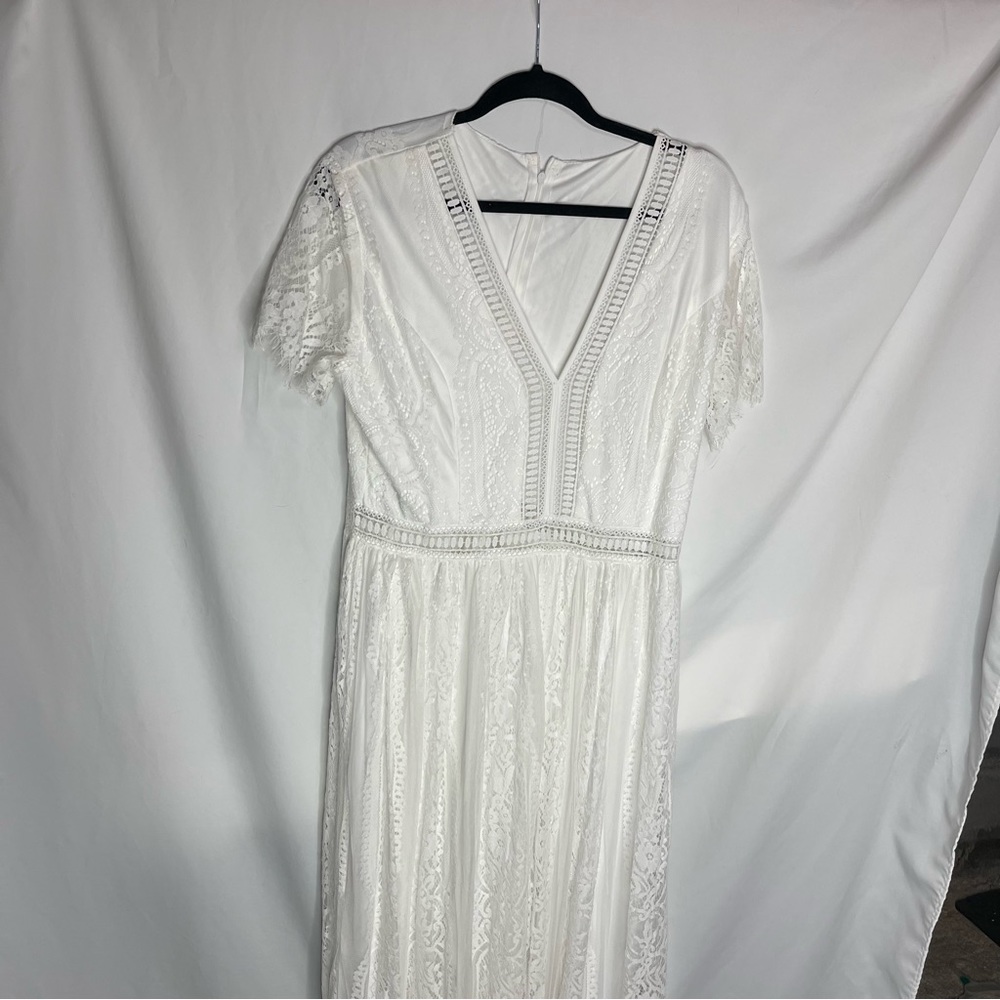 Women white lace maxi dress